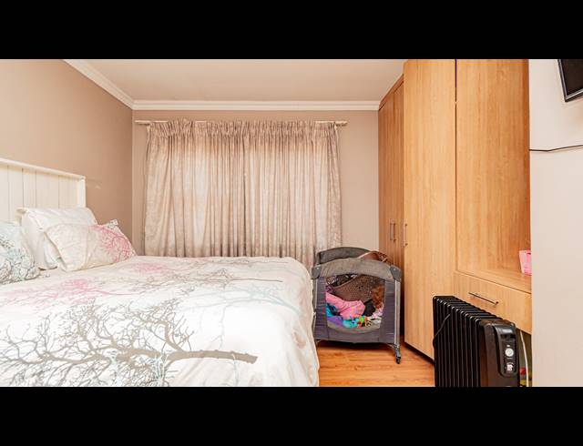 3 BEDROOM TOWNHOUSE FOR SALE IN ELANDSHAVEN